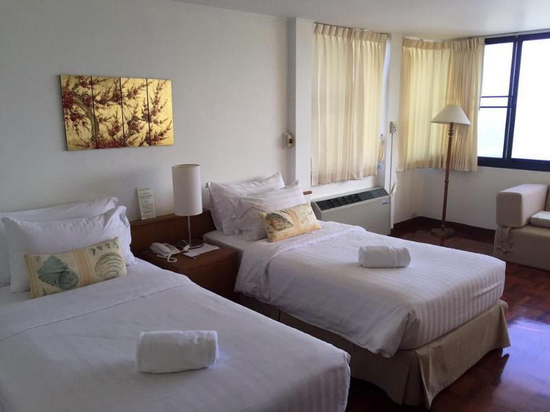 Nern Chalet Beachfront Hotel Hua Hin Exterior photo